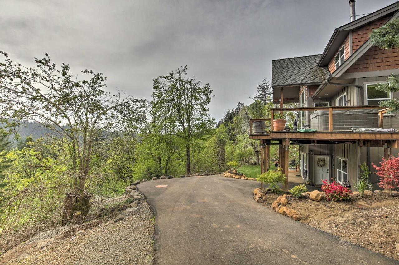 Lovely Canyon View Apartment With Patio And Yard Silverton Exterior photo